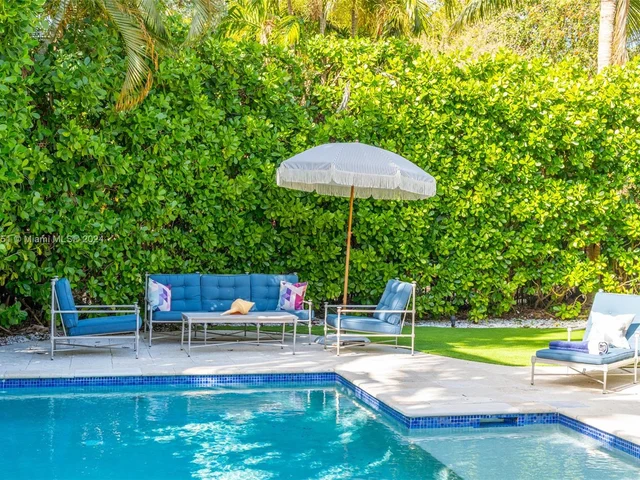 255 W Rivo Alto Dr, Miami Beach FL 33139