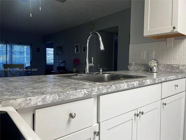 1201 Bahama Bnd # H1, Coconut Creek FL 33066