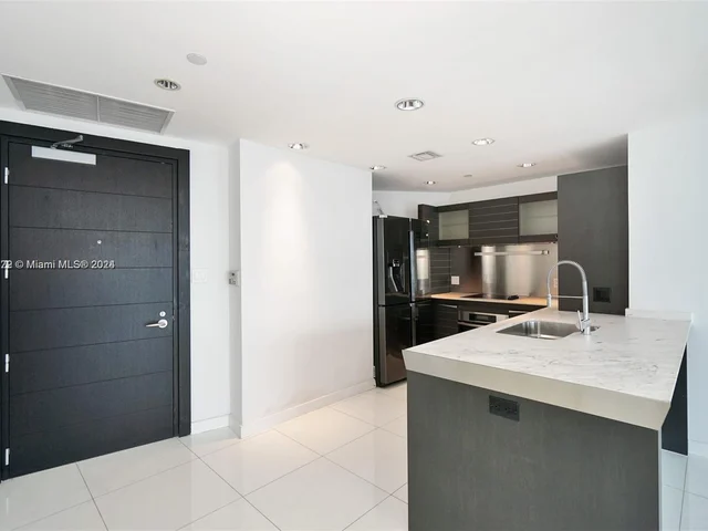 200 Biscayne Boulevard Way # 3603, Miami FL 33131