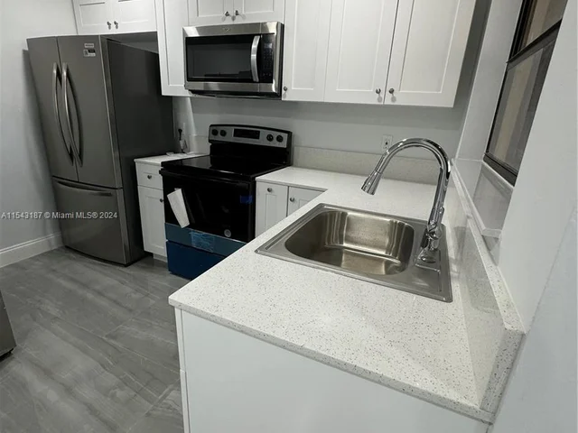 1415 NW 19th St # 1, Homestead FL 33030