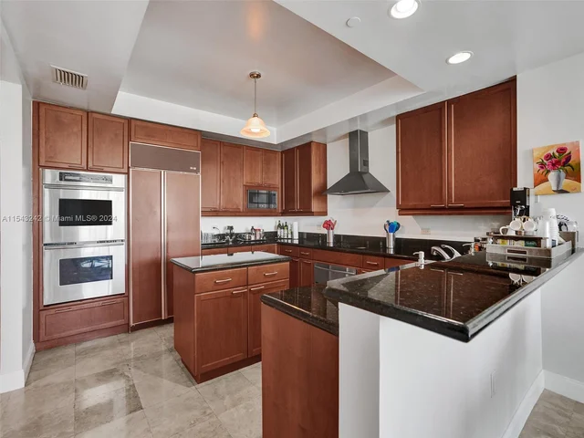 3201 NE 183rd St # 504, Aventura FL 33160