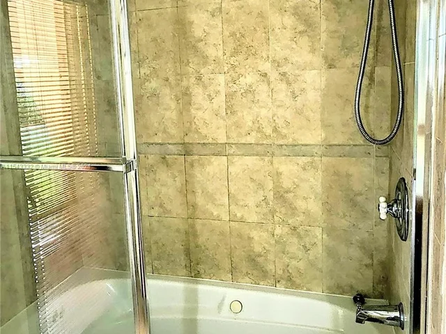 10750 SW 128th Ave, Miami FL 33186