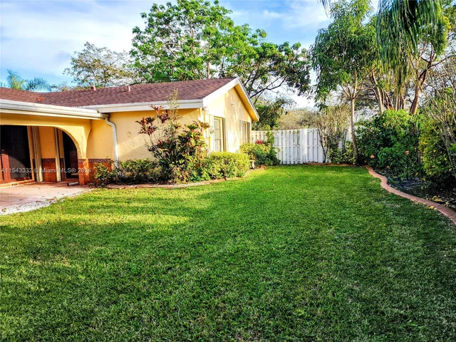 10750 SW 128th Ave, Miami FL 33186