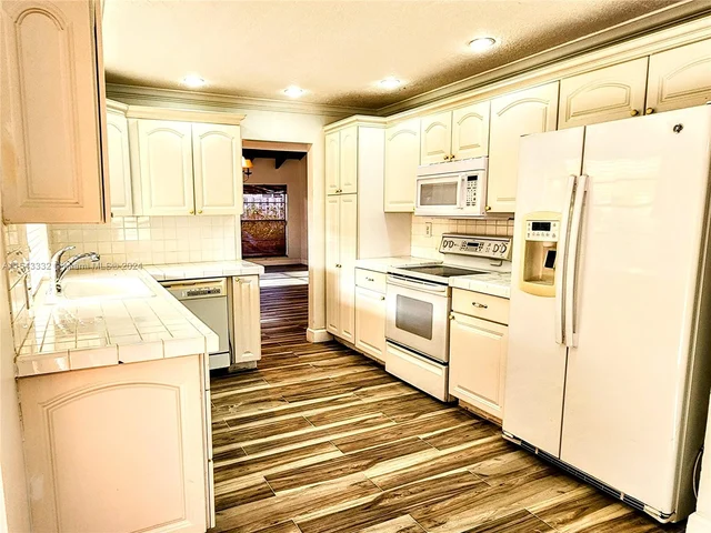 10750 SW 128th Ave, Miami FL 33186