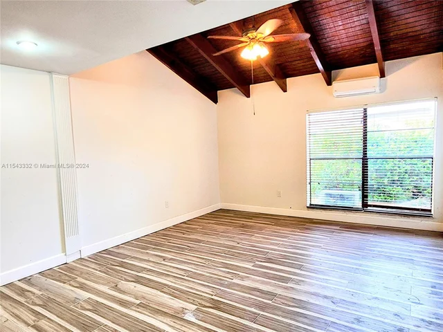 10750 SW 128th Ave, Miami FL 33186