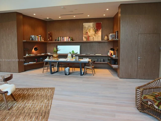 2020 N Bayshore Dr # 3705, Miami FL 33137