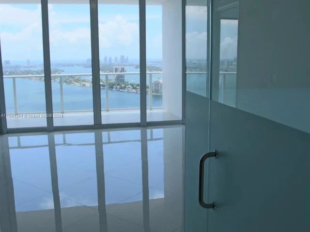 2020 N Bayshore Dr # 3705, Miami FL 33137