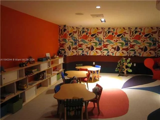 2020 N Bayshore Dr # 3705, Miami FL 33137