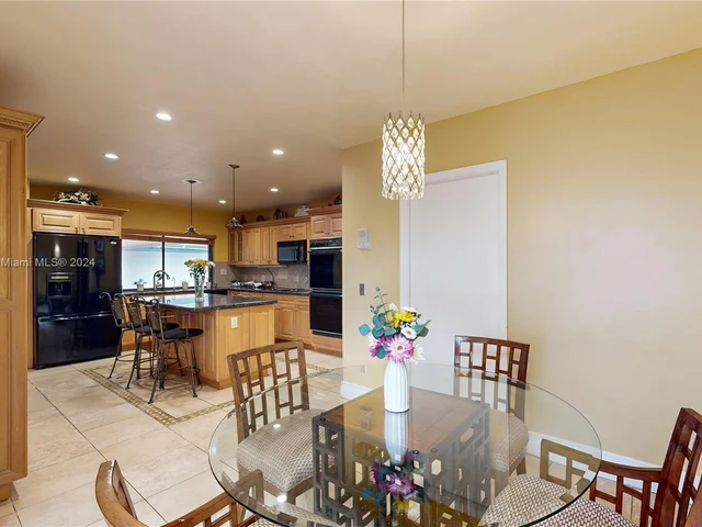 7720 SW 181st Ter, Palmetto Bay FL 33157