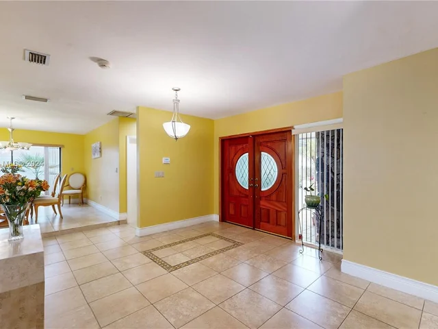 7720 SW 181st Ter, Palmetto Bay FL 33157