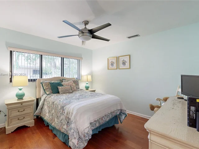 7720 SW 181st Ter, Palmetto Bay FL 33157