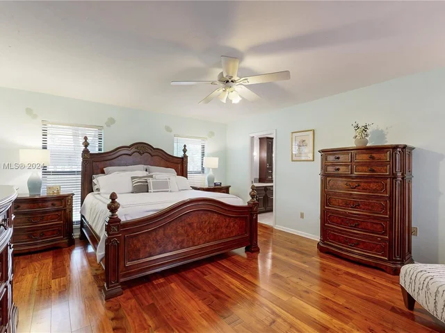 7720 SW 181st Ter, Palmetto Bay FL 33157