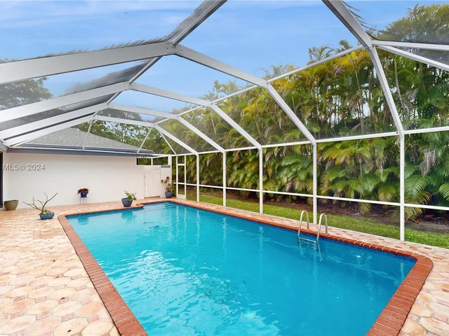 7720 SW 181st Ter, Palmetto Bay FL 33157