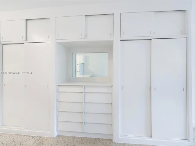 33 SALAMANCA AVE, Coral Gables FL 33134