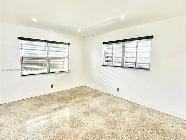 975 NE 40th St # C, Oakland Park FL 33334