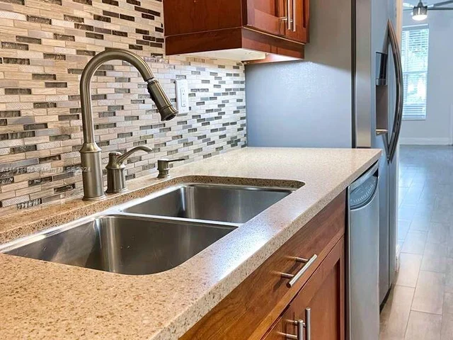 303 SW 13th Ter # 303, Fort Lauderdale FL 33312