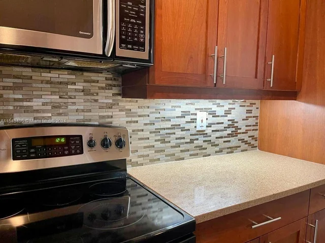 303 SW 13th Ter # 303, Fort Lauderdale FL 33312