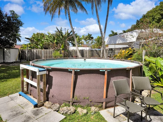 18044 SW 152nd place, Miami FL 33187