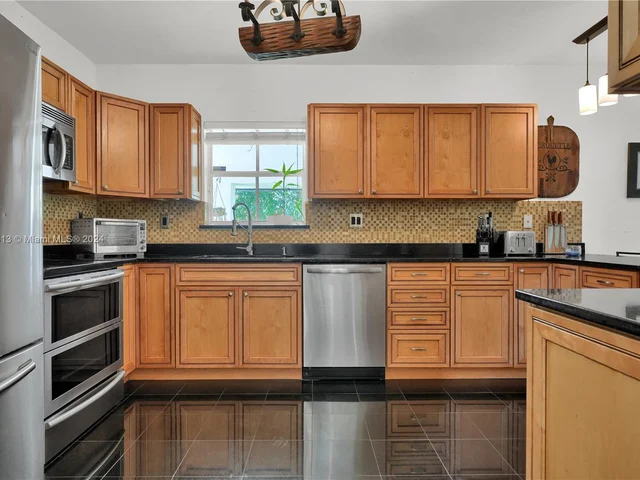 18044 SW 152nd place, Miami FL 33187