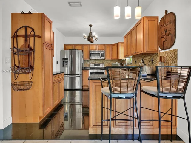 18044 SW 152nd place, Miami FL 33187