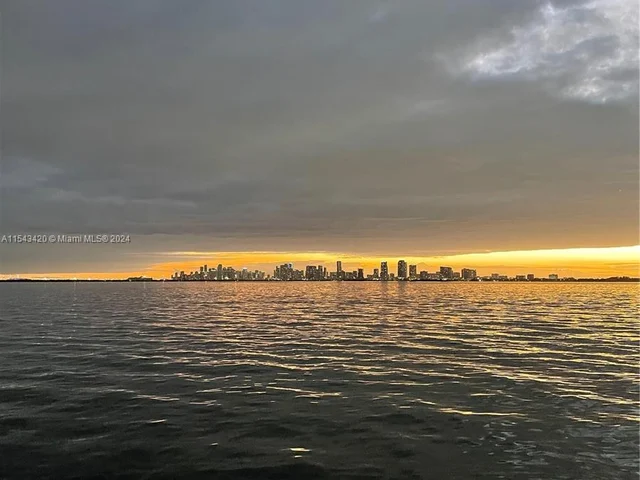 1840 S Treasure Dr # 3, North Bay Village FL 33141