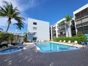 1021 Mockingbird Ln # 403, Plantation FL 33324