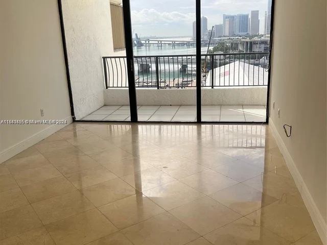 555 NE 15th St # 11J, Miami FL 33132