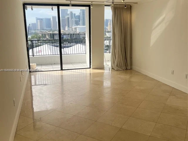 555 NE 15th St # 11J, Miami FL 33132
