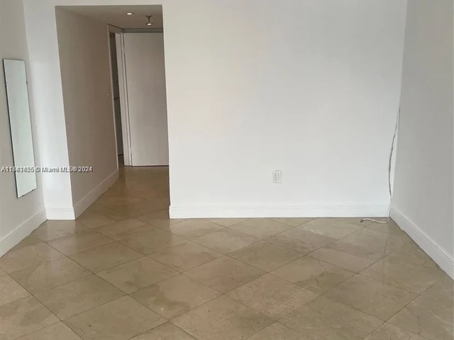 555 NE 15th St # 11J, Miami FL 33132