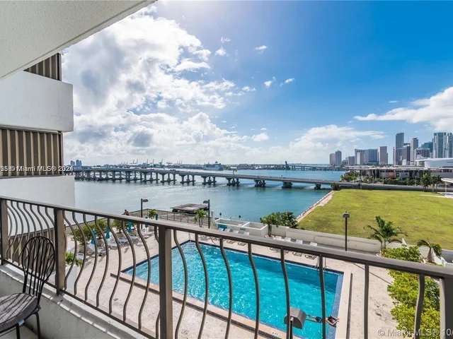 555 NE 15th St # 11J, Miami FL 33132