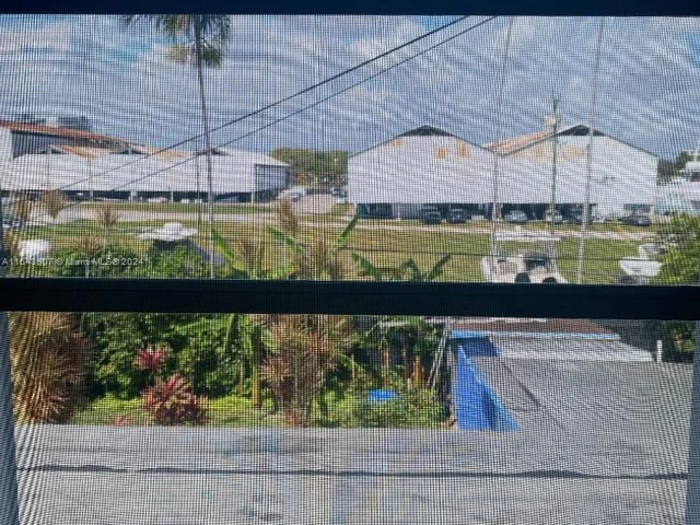 2343 NW 15th St, Miami FL 33125