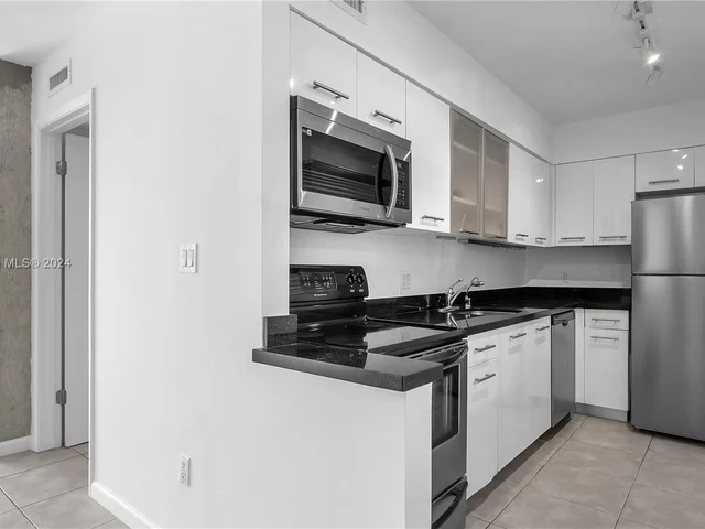 750 NE 64th St # B406, Miami FL 33138