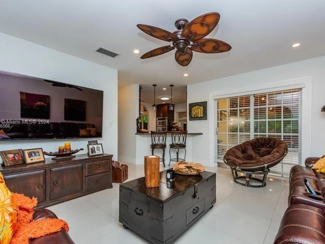 11031 SW 147th Ct, Miami FL 33196