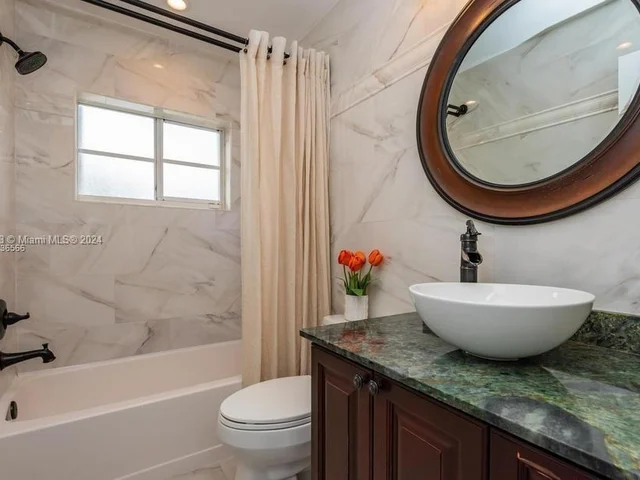 11031 SW 147th Ct, Miami FL 33196