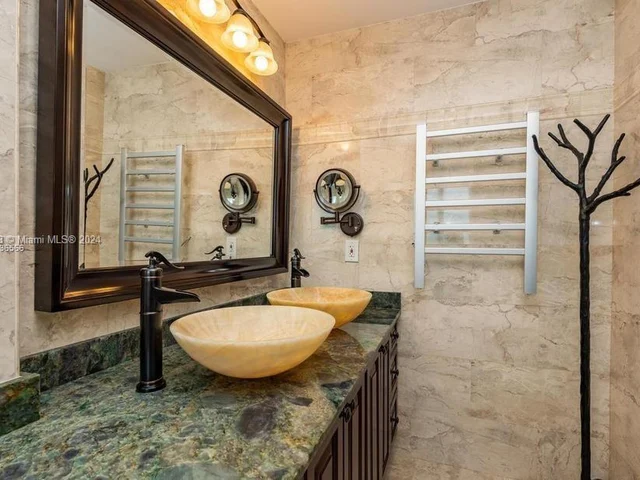 11031 SW 147th Ct, Miami FL 33196