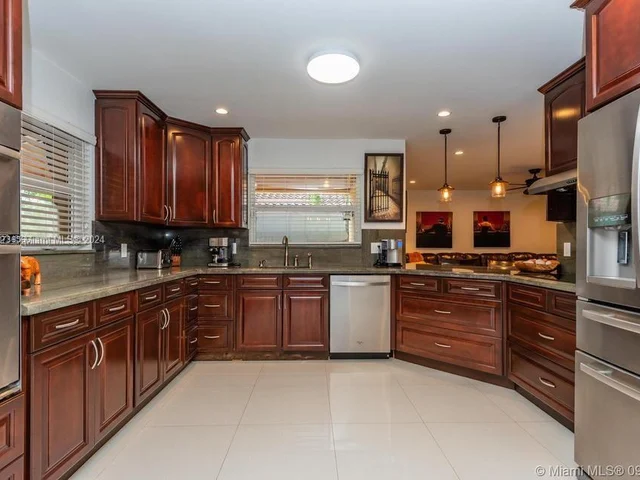 11031 SW 147th Ct, Miami FL 33196