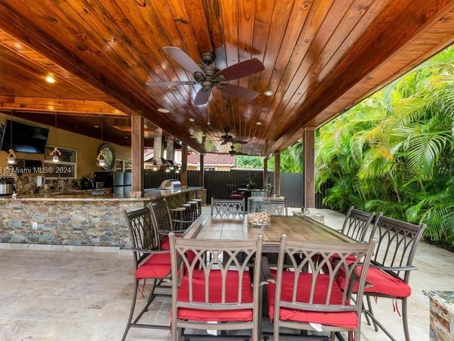 11031 SW 147th Ct, Miami FL 33196