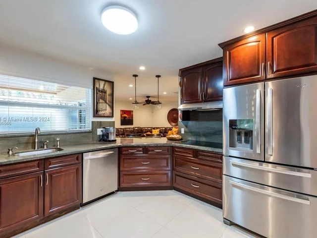 11031 SW 147th Ct, Miami FL 33196