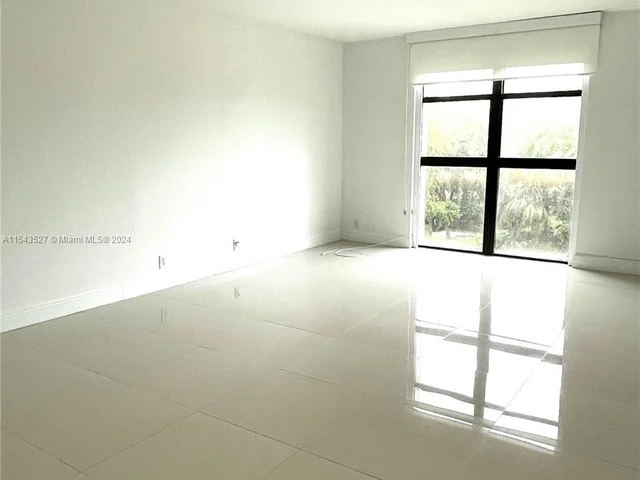 2000 Towerside Ter # 407, Miami FL 33138