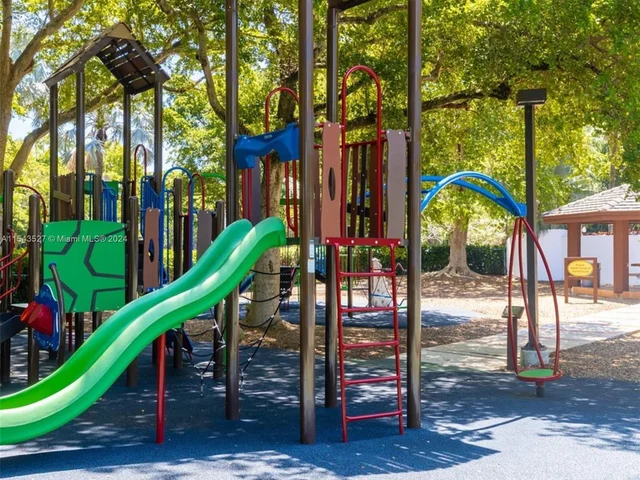 2000 Towerside Ter # 407, Miami FL 33138