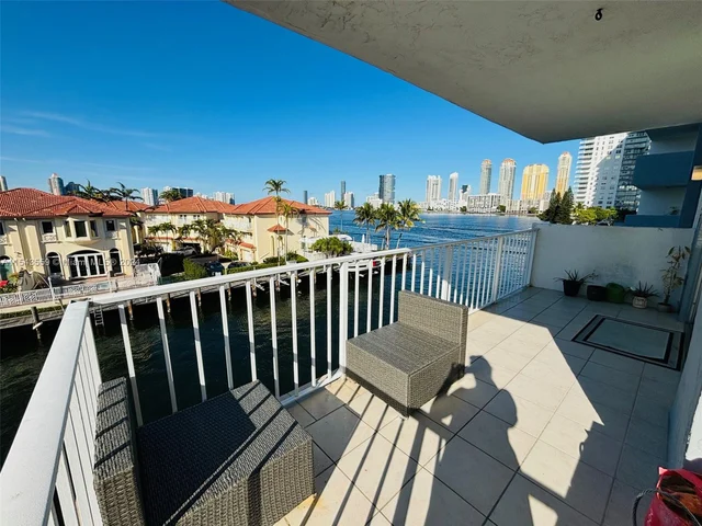 4000 NE 170th St # 400, North Miami Beach FL 33160