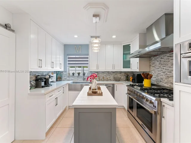 4574 SW 128th Pl, Miami FL 33175