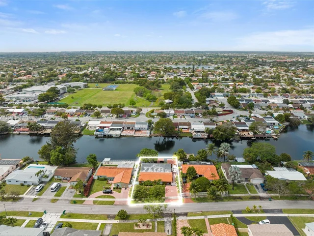 4574 SW 128th Pl, Miami FL 33175