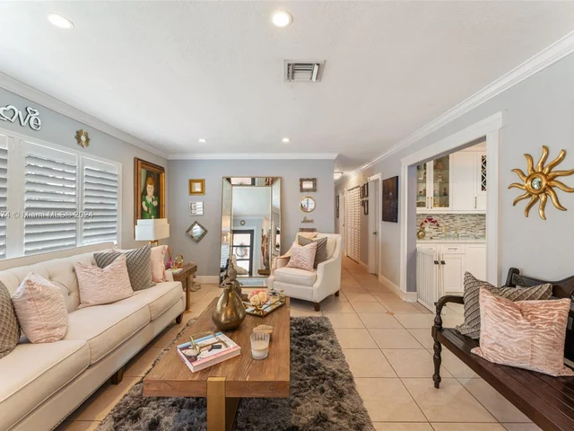 4574 SW 128th Pl, Miami FL 33175