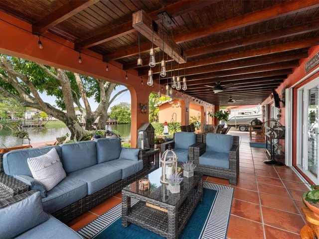 4574 SW 128th Pl, Miami FL 33175