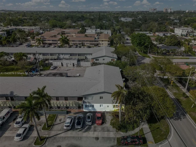 981 NE 169th St # 122, North Miami Beach FL 33162