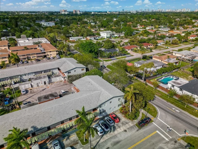 981 NE 169th St # 122, North Miami Beach FL 33162