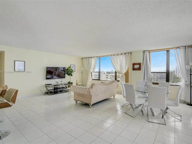 3505 S Ocean Dr # 905, Hollywood FL 33019