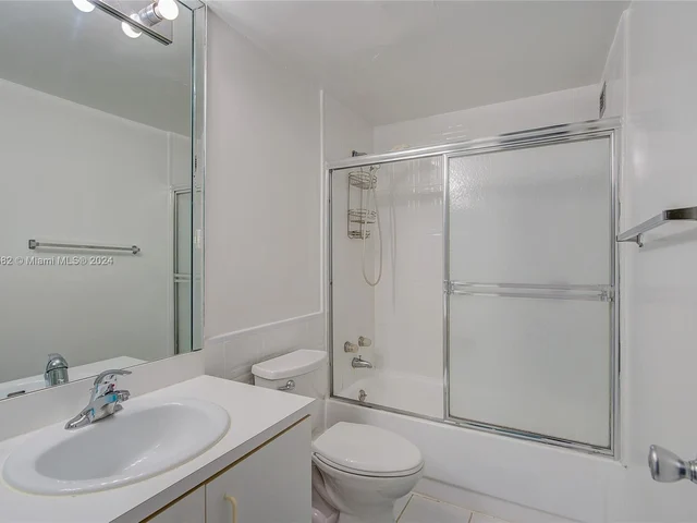 3505 S Ocean Dr # 905, Hollywood FL 33019