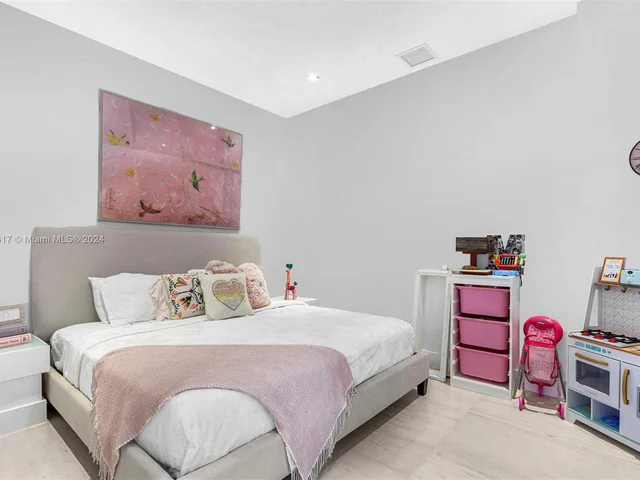 10155 Collins Avenue # 8, Bal Harbour FL 33154